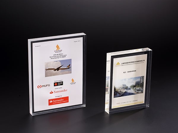 亞克力無縫熱壓展示臺 BY-BP09 亞克力無縫熱壓展示臺 BY-BP09